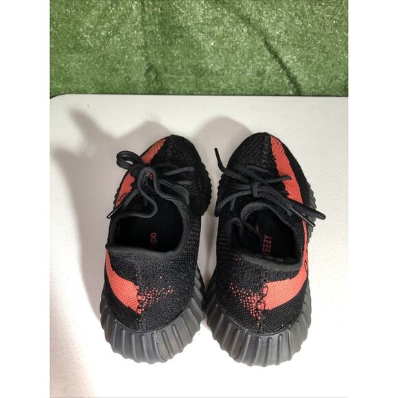 adidas Yeezy Boost 350 V2 Red Stripe Size US 7.5/ EU 40.5- Pre Owned - Picture 3 of 6